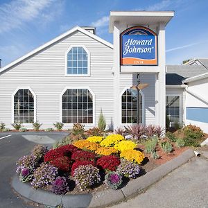 Howard Johnson By Wyndham Mystic Otel Exterior photo