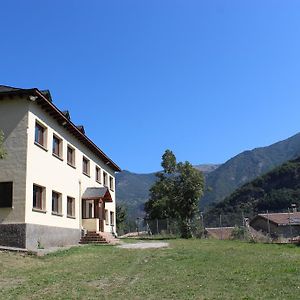 Casa De Colonies Vall De Boi - Verge Blanca Konuk evi Llesp Exterior photo