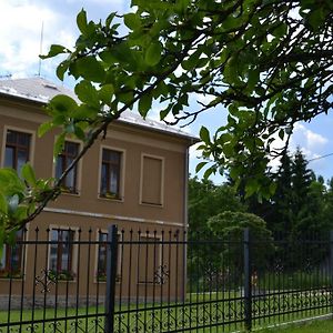 Pension Stara Skola Vysoke Zibridovice Otel Exterior photo