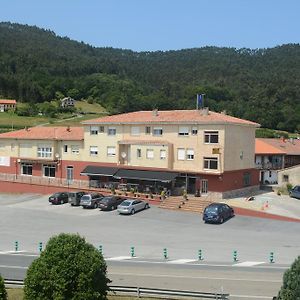 Hostal Baviera Otel Pesués Exterior photo