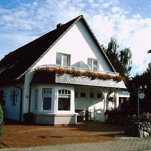 Gaestehaus Ziemann Otel Friedrichstadt Exterior photo