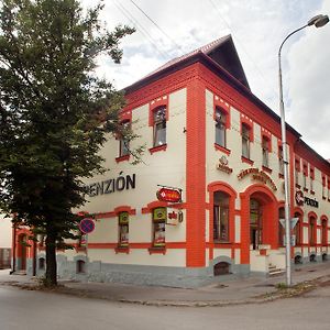 Penzion Burra Otel Vrútky Exterior photo