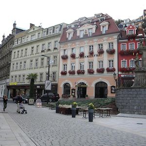U Tri Jehnatek Daire Karlovy Vary Exterior photo