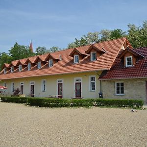 Stara Fara Otel Chržín Exterior photo