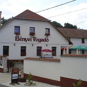 Benyei Fogado Panzio Es Etterem Bed & Breakfast Erdőbénye Exterior photo