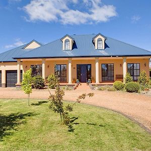 Stately Bowral Designer Home Exterior photo