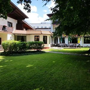 Hotel Buechner Garni Bad König Exterior photo