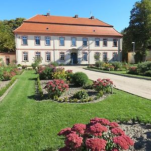 Schloss Lohm Otel Exterior photo