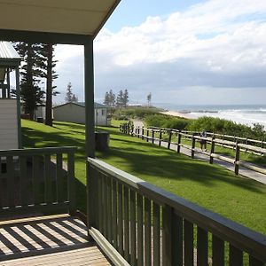 Bulli Beach Tourist Park Otel Exterior photo