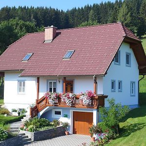 Urlaub Am Bauernhof Hans Im Winkel Daire Wenigzell Exterior photo