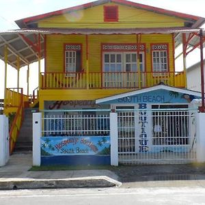 South Beach Hostel Bocas Town Exterior photo