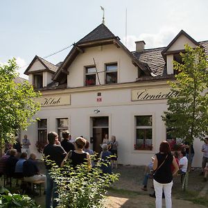 Penzion Ctrnactka Otel Rataje nad Sázavou Exterior photo