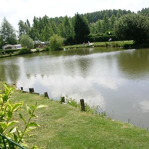 Auberge Des Etangs Otel Roussent Exterior photo