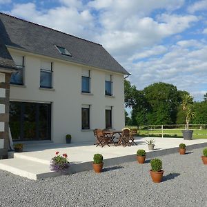 Maison De Lucine Otel Combourg Exterior photo