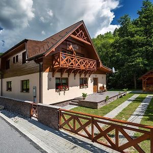 Penzion Hastrman Otel Banská Bystrica Exterior photo