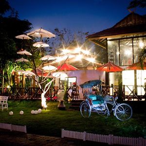 Baan Puang Petch Otel Chiang Mai Exterior photo