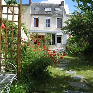 Le Petit Quernon Bed & Breakfast Angers Exterior photo