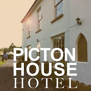 Picton-House Otel Llandowror Exterior photo