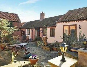 The Hayloft And Stables At Greystones Otel Swinderby Exterior photo