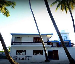 Kanbili Gh Otel Himmafushi Exterior photo