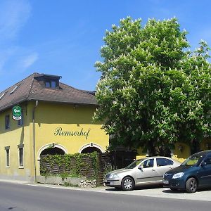 Remserhof Otel St. Valentin Exterior photo