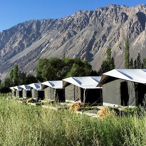 Cold Desert Camp Otel Leh Exterior photo