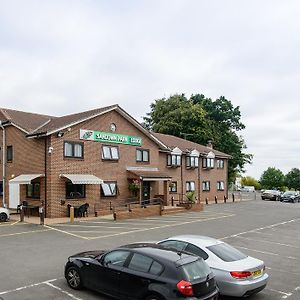 Sandown Park Lodge Esher Exterior photo