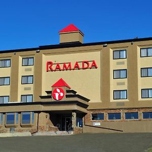 Ramada By Wyndham Williams Lake Otel Exterior photo