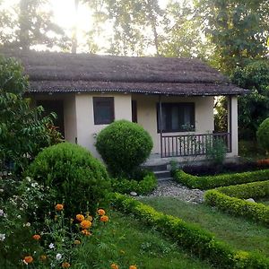 Nepal Wildlife Resort Thakudwara Exterior photo