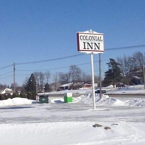 Colonial Inn Dyersville Exterior photo