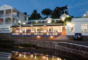 Auberge Seraphine Otel Castries Exterior photo