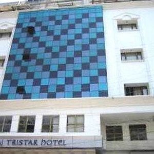 Taj Tristar Otel Haydarabad Exterior photo