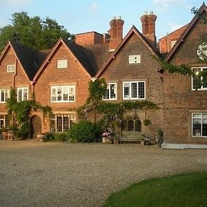 The Old Hall Otel Lutterworth Exterior photo