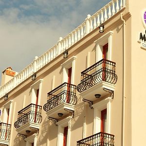 Menendi Hotel Foça Exterior photo