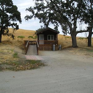 San Benito Camping Resort One-Bedroom Cabin 9 Paicines Exterior photo