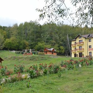 Pensiunea Lavinia Otel Calvini Exterior photo