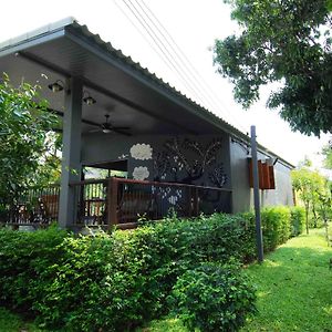 Doem Bang Villa Supanburi Suphan Buri Exterior photo