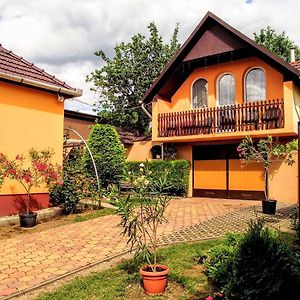 Bihari Vendeghaz Otel Felsőtárkány Exterior photo