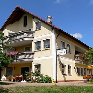 Landgasthof Zum Schloss Otel Birgland Exterior photo