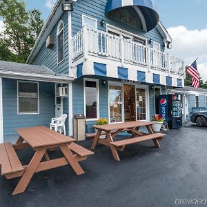 Rodeway Inn Lee Exterior photo