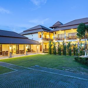 Oh Amphawa Boutique Resort Exterior photo