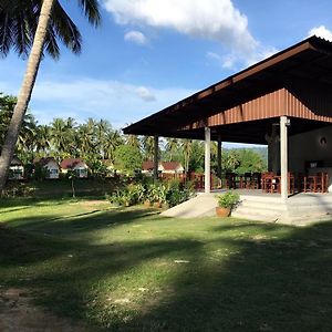 Khao Lak Golden Coconut Resort Exterior photo