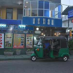 Yoho Rohans Place Otel Negombo Exterior photo