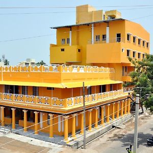 Hotel Anandhiram Heritage Karaikal Exterior photo