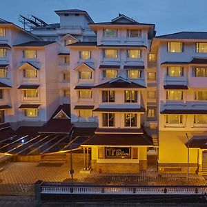 Sterling Guruvayur Otel Exterior photo