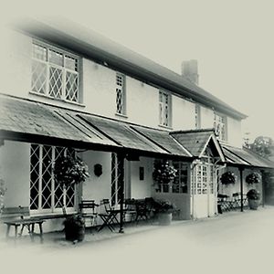 The Clytha Arms Otel Abergavenny Exterior photo