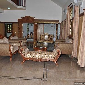 Suvarna Luxury Home Stay Maisur Exterior photo