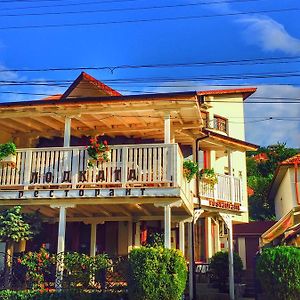 Хотел "Лодката" Otel Tutrakan Exterior photo