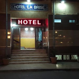 Hotel La Brise Ayn el-Türk Exterior photo