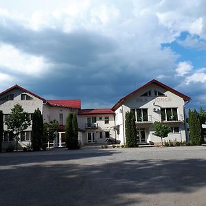 Pensiunea Cionca Str 1 Decembrie 1918 Nr 466 Otel Gilău Exterior photo